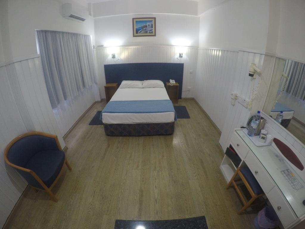 Single Room,510465096:JPEG