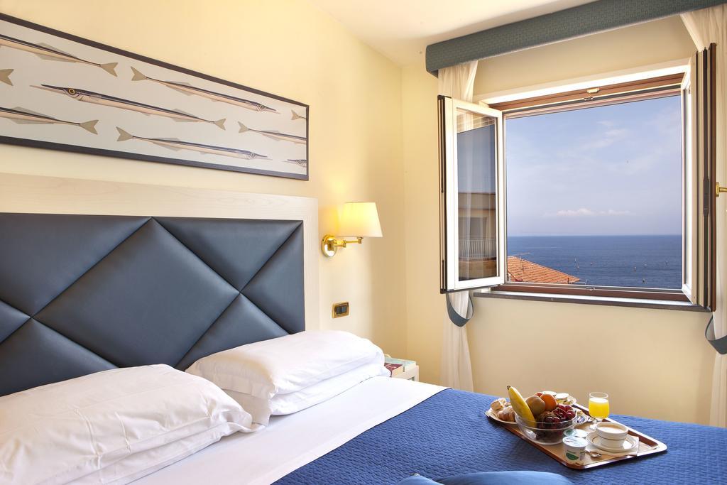 Superior Double Room with Sea View,1209266953:JPEG