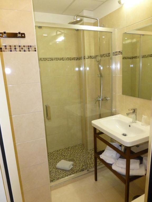 Superior Double Room with Balcony,631607439:JPEG