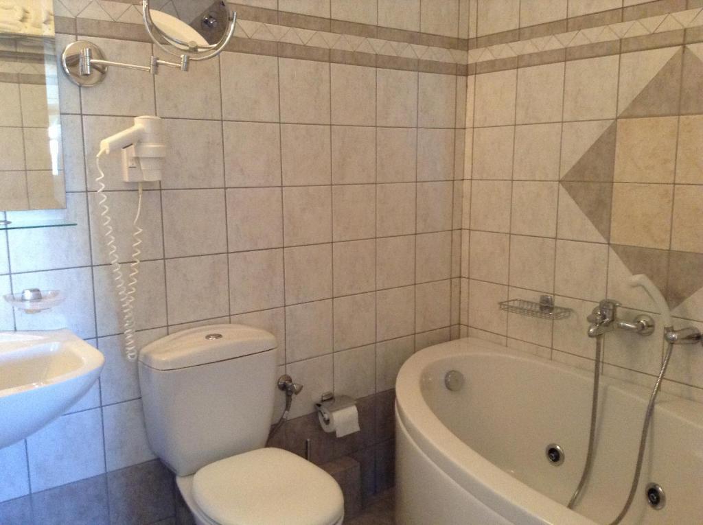 Suite mit 1 Schlafzimmer mit Whirlpool-Badewanne (2-4 Erwachsene)