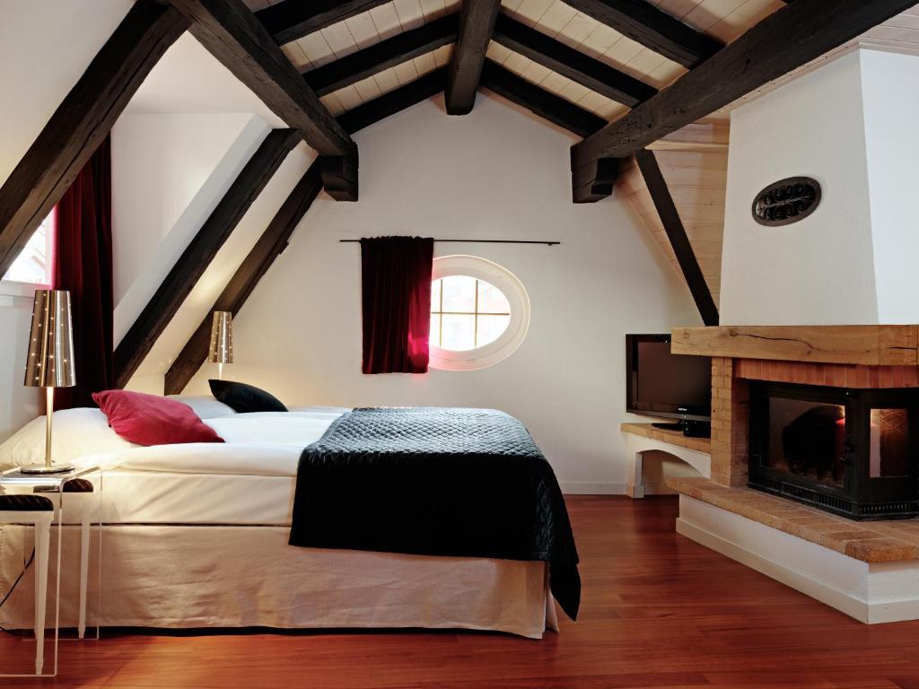 Junior Suite,1550492167:JPEG