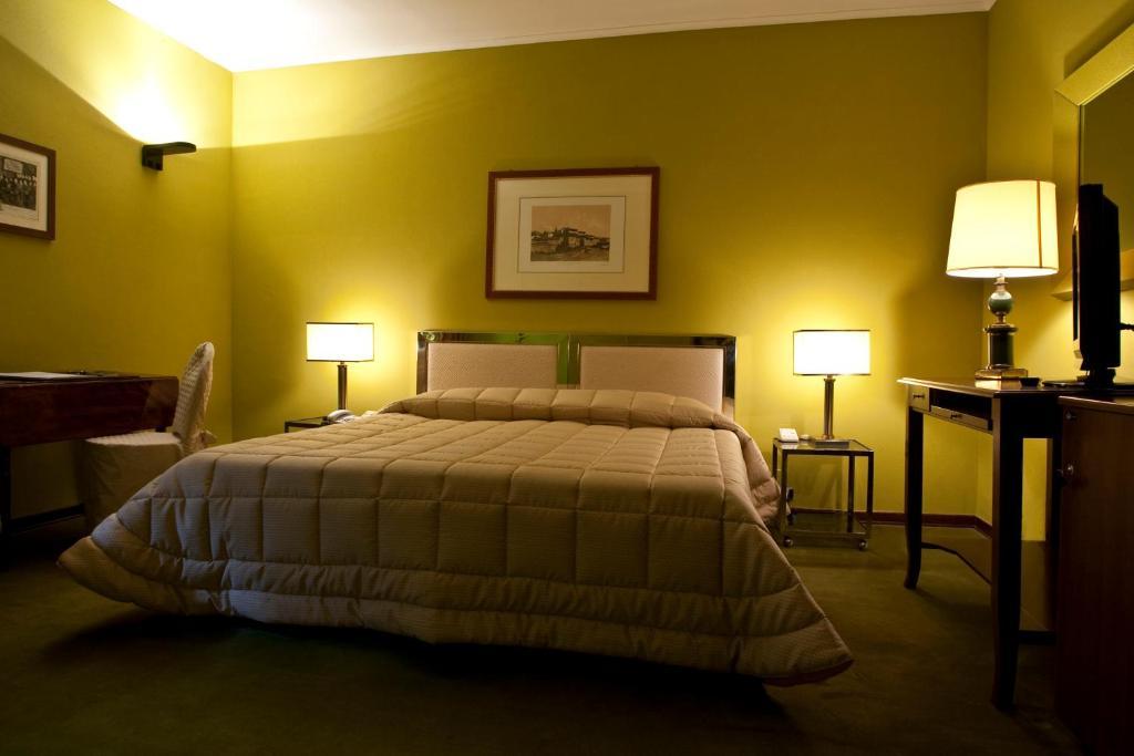 Standard Double Room,66705790:JPEG