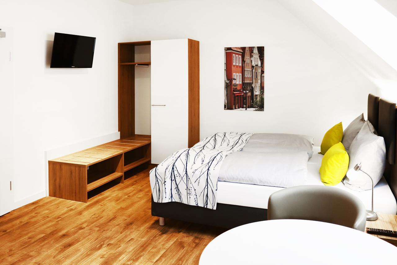 Double Room with Private Bathroom,624912920:JPEG