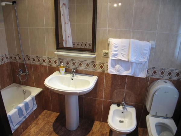 Standard Twin Room,63144217:JPEG