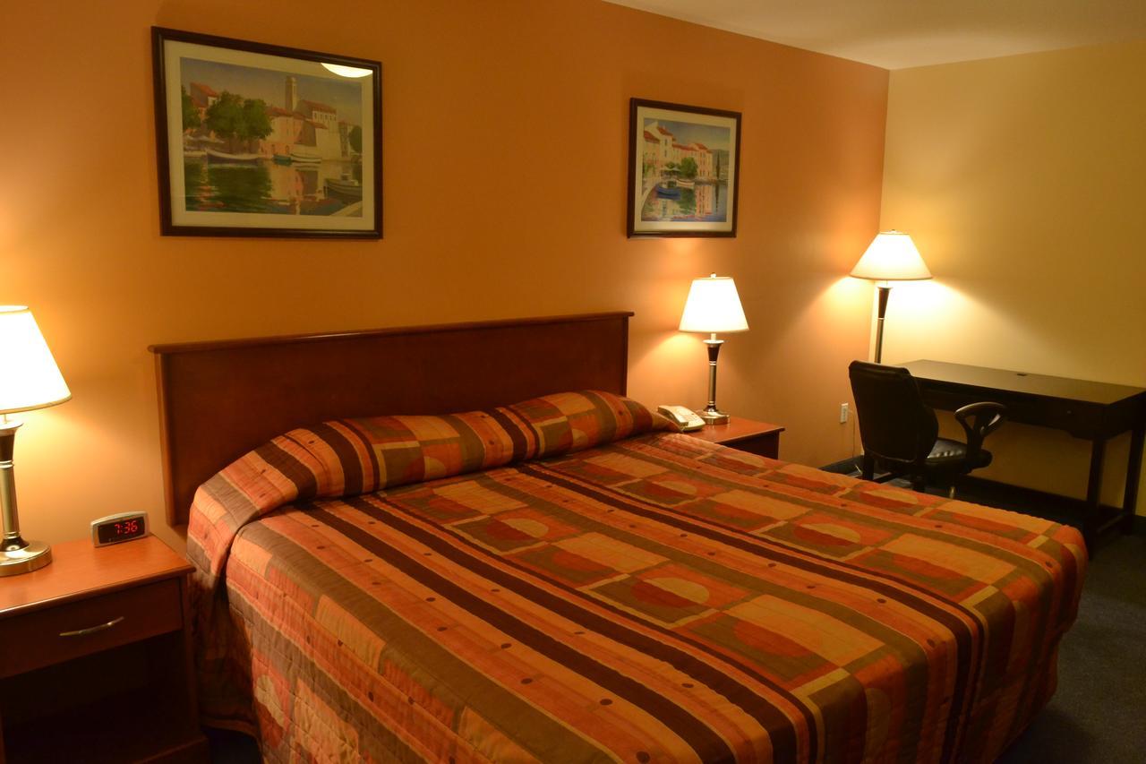 Standard King Room - Non Smoking