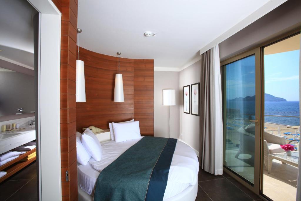 Superior Suite with Sea View