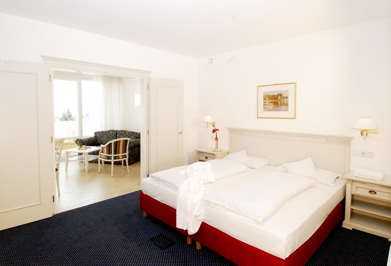 Suite Balcony,646919748:JPEG