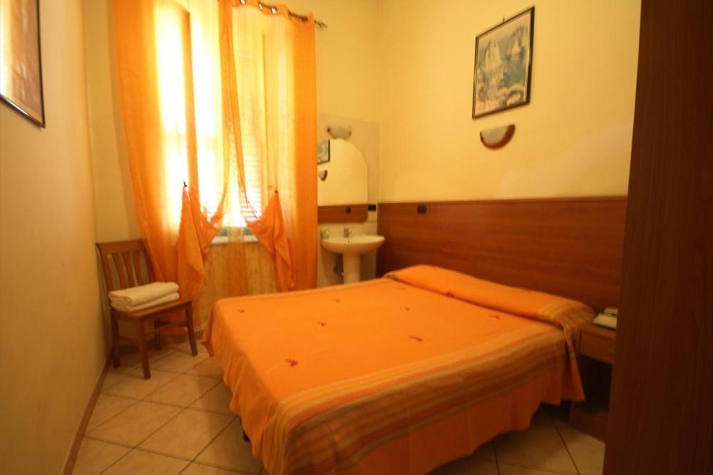 Double Room,64909807:JPEG