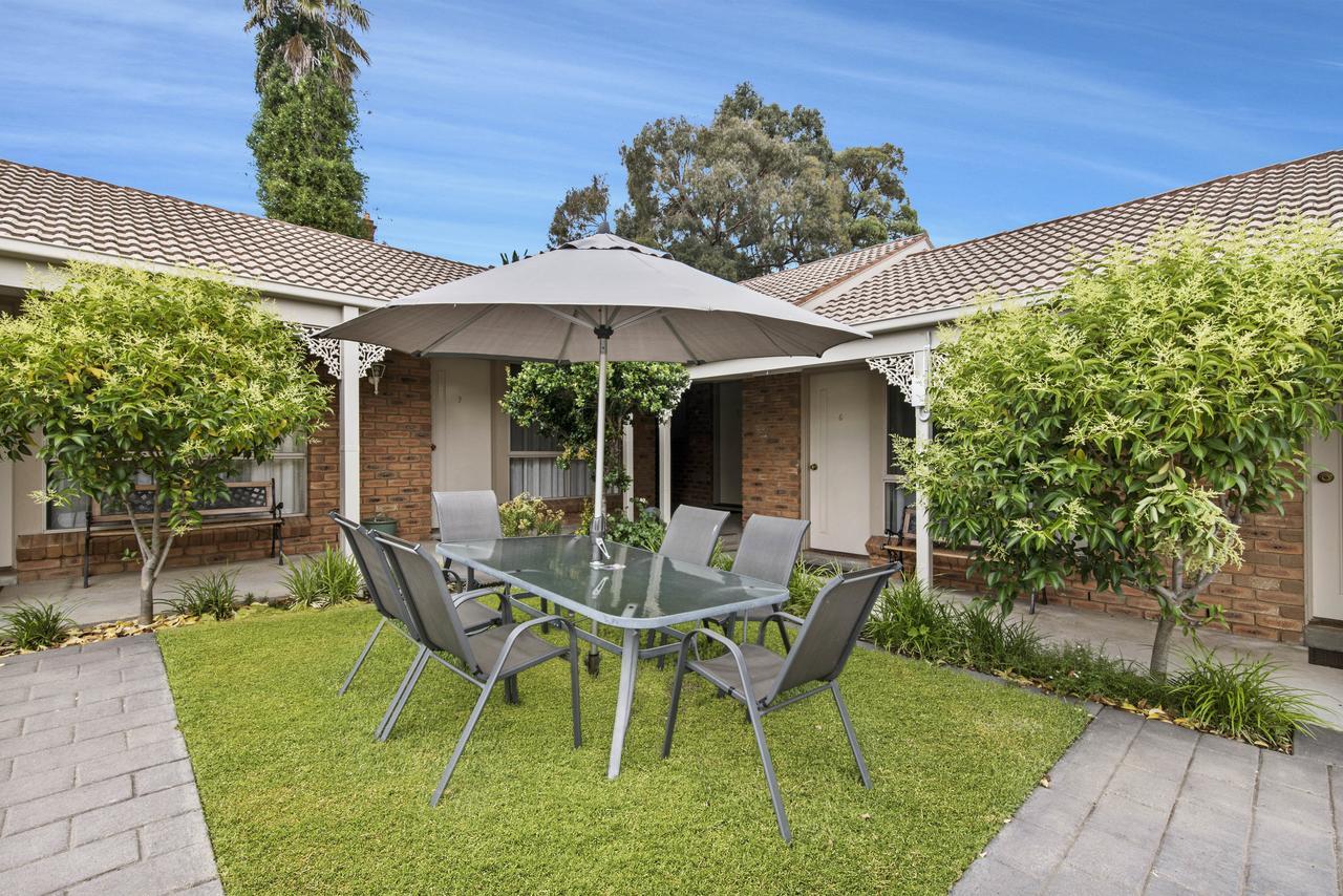 Two-Bedroom Family Room,1645018808:JPEG