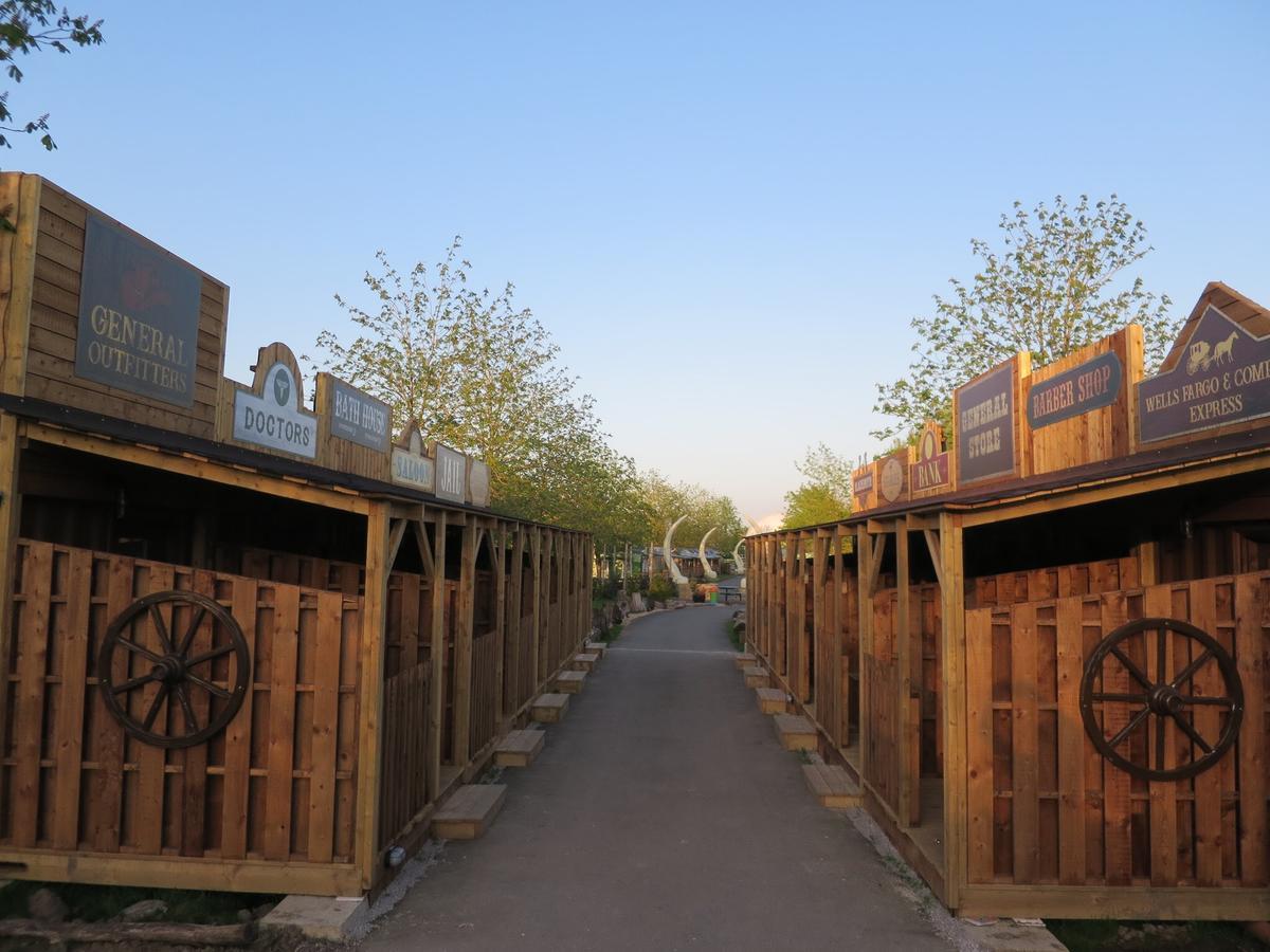 Double Room,664906794:JPEG