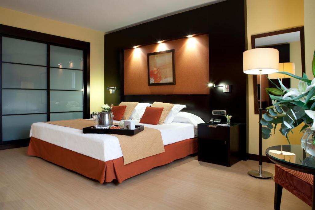 Standard King Room,62614207:JPEG