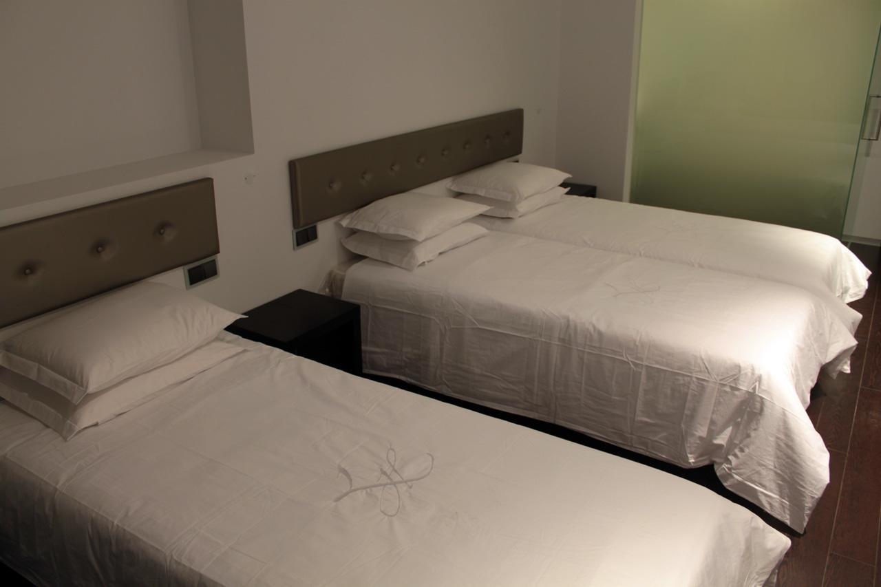Double Room Extra Bed,38125186:JPEG