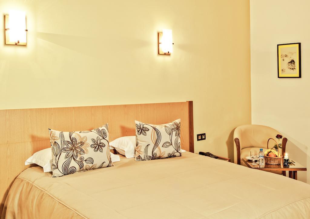 Triple Room,67939055:JPEG