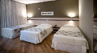 Deluxe Triple Room,909379879:JPEG