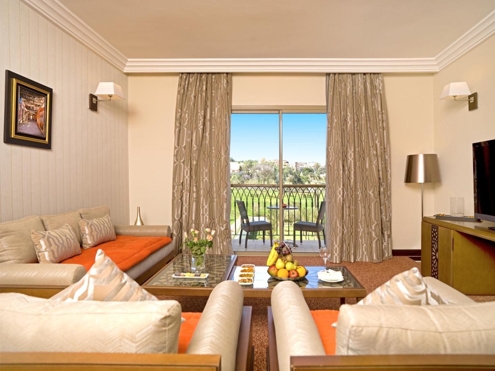 Palace Suite,699806170:JPEG