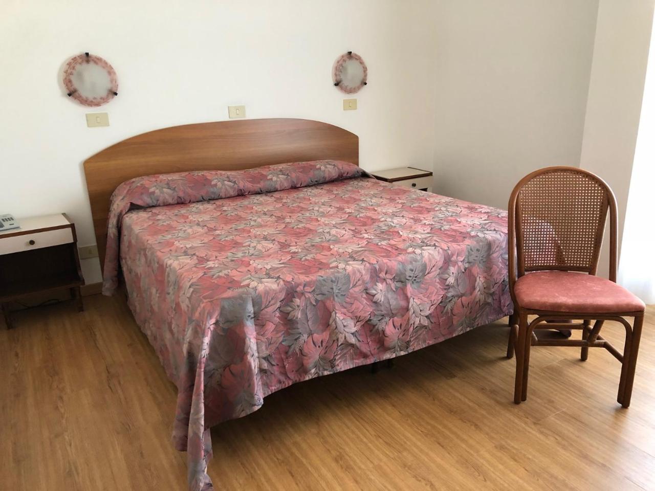 Economy Double or Twin Room,1362506909:JPEG