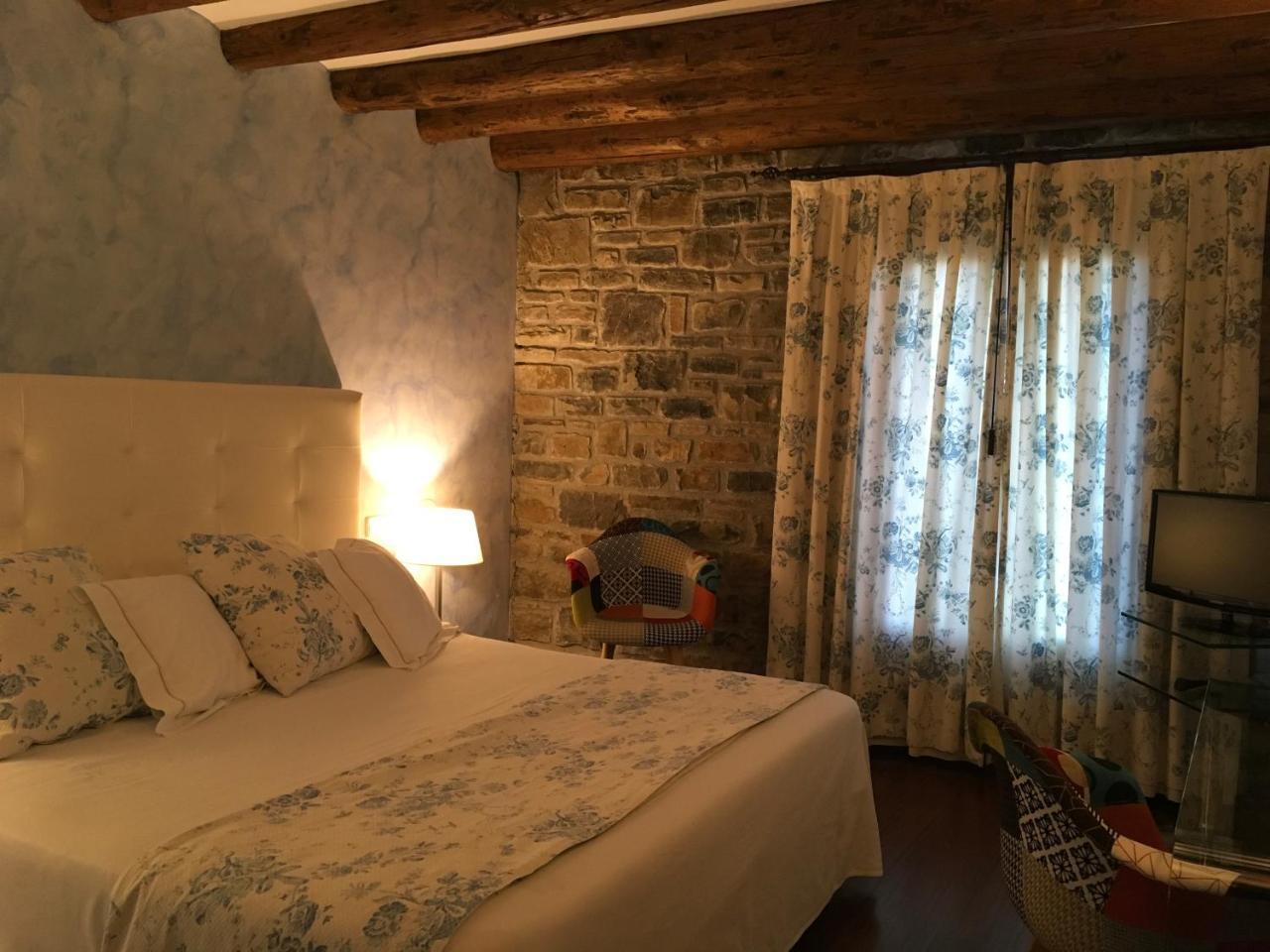 Standard Double Room,766246753:JPEG