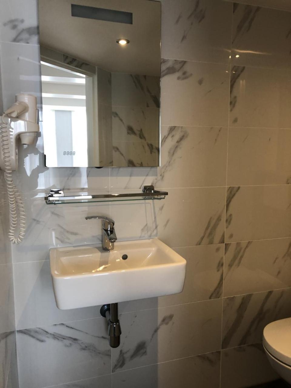 Small Double Room with Canal View,770154091:JPEG