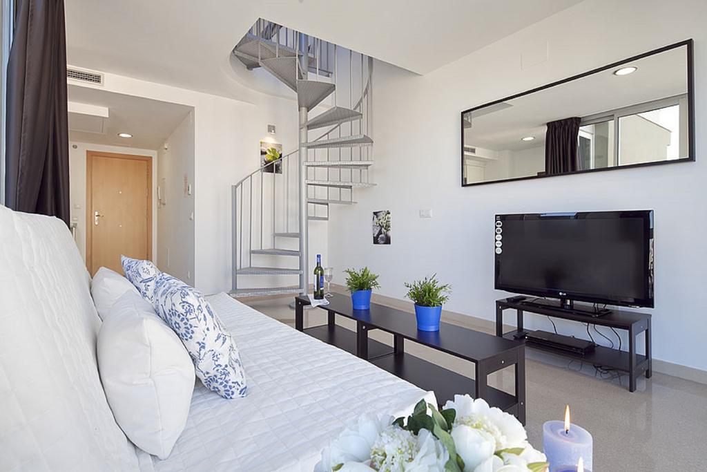 Apartamento con 1 dormitorio - Ático