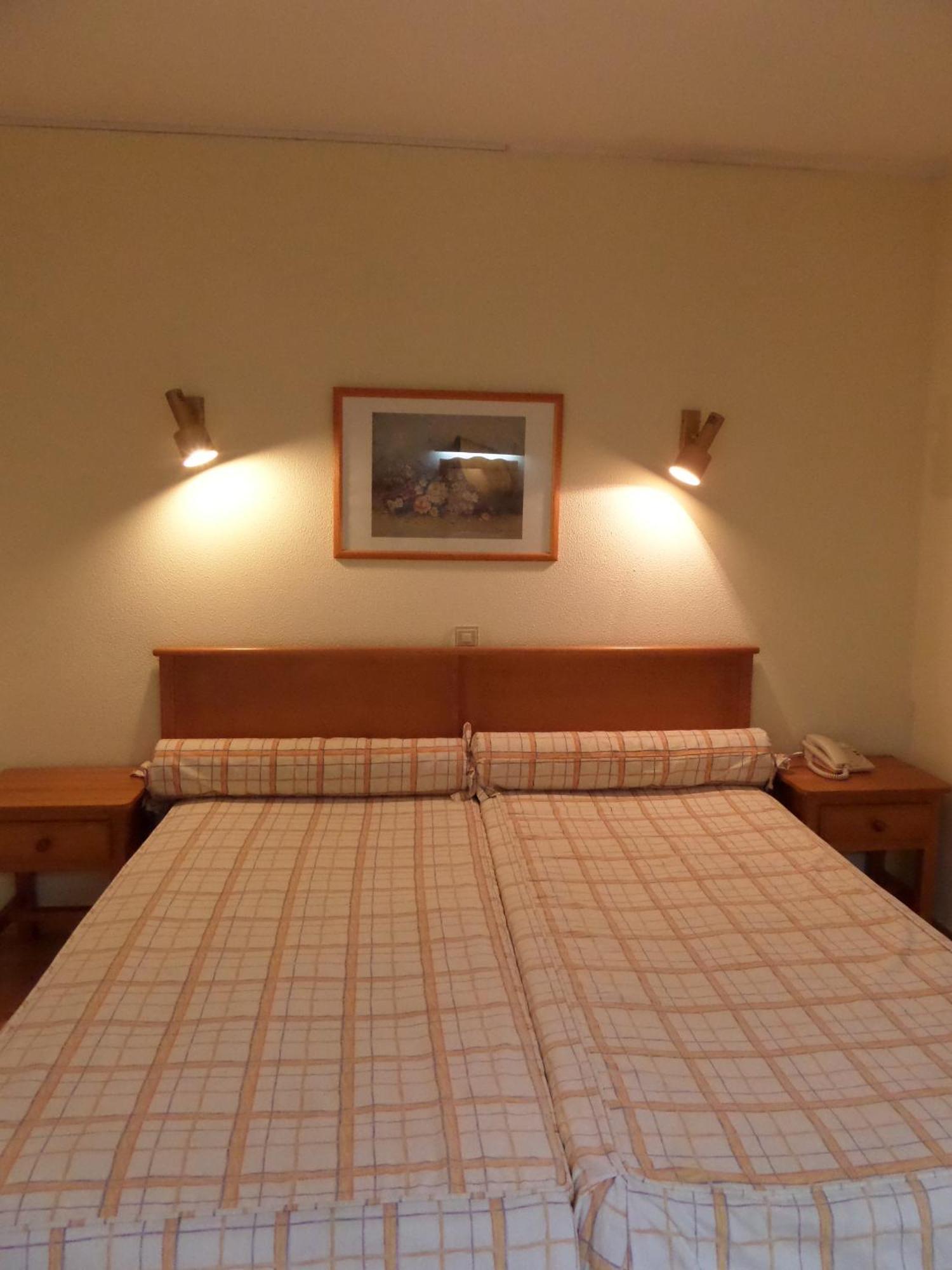 One-Bedroom Apartment with Pool or Sea View  (2 Adults),917563492:JPEG