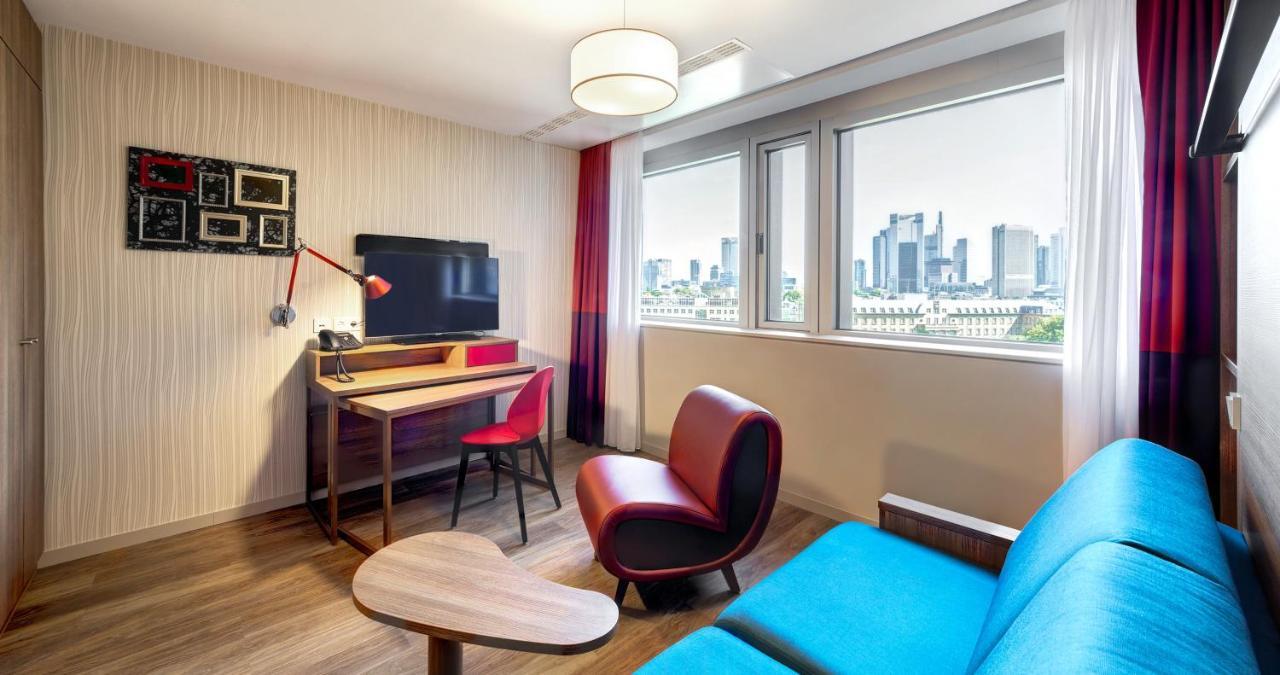 Studio (2 Adults)