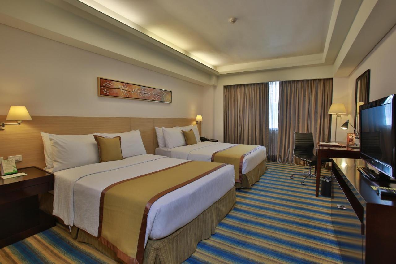 Deluxe Queen Room,999087924:JPEG