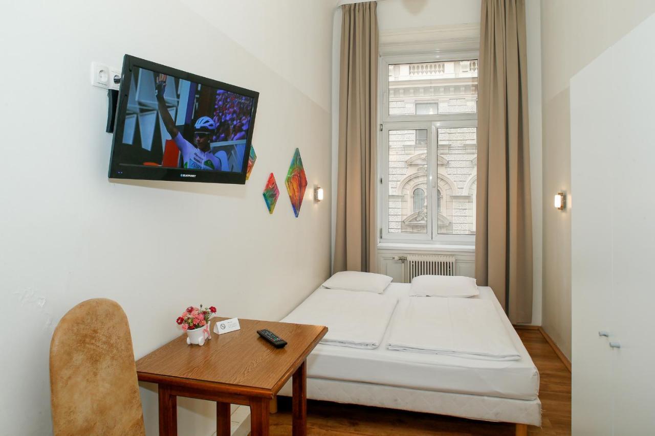 Double Room with Shared Toilet