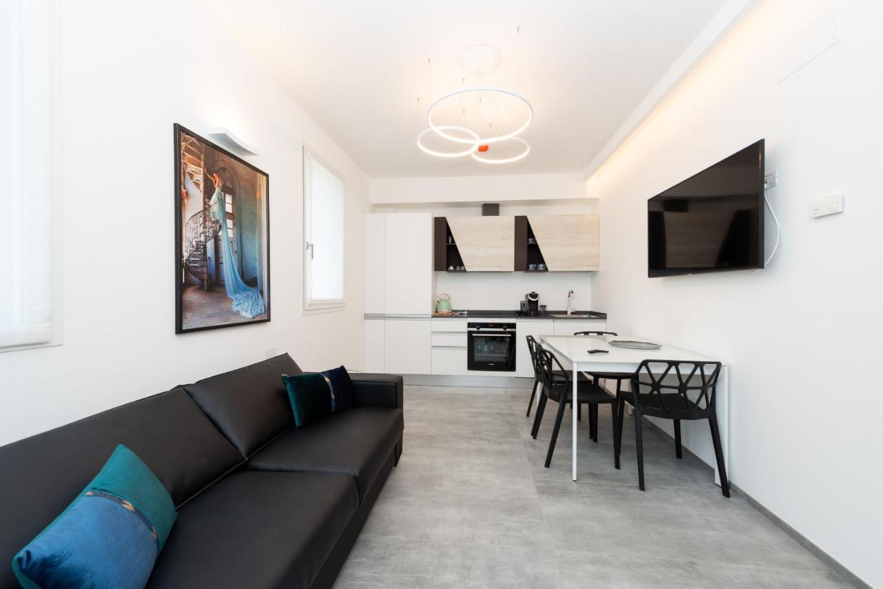 Standard Apartment,941722648:JPEG