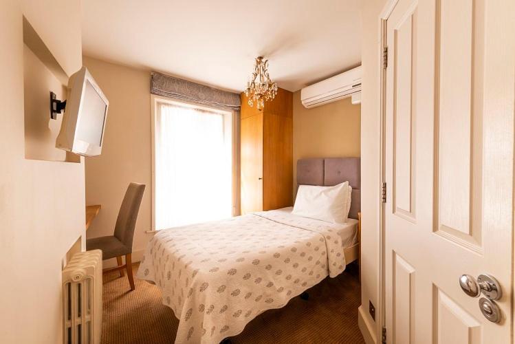 Single Room,1580441151:JPEG