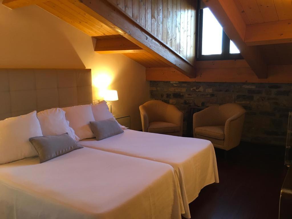 Budget Double or Twin Room,139758432:JPEG