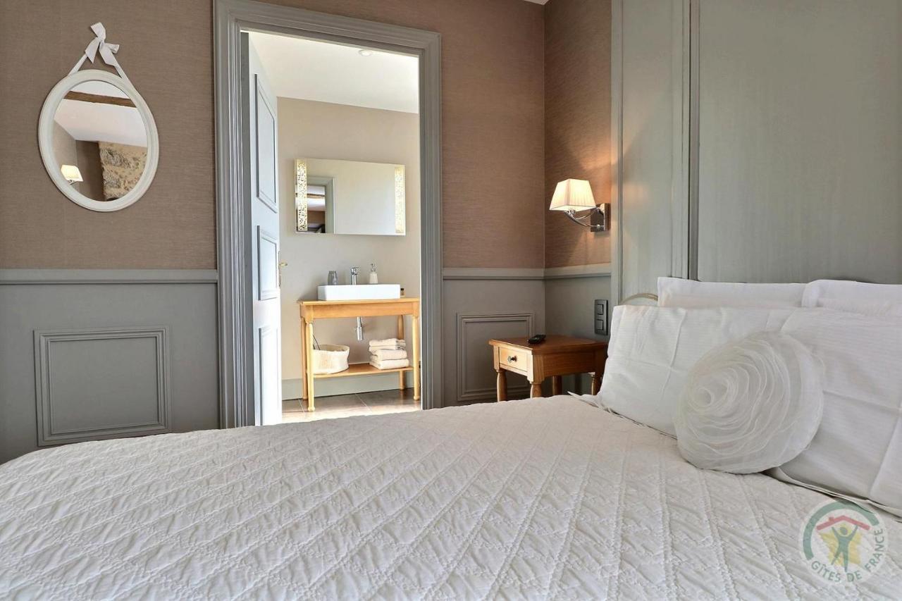 Deluxe Double Room with Bath,967217248:JPEG