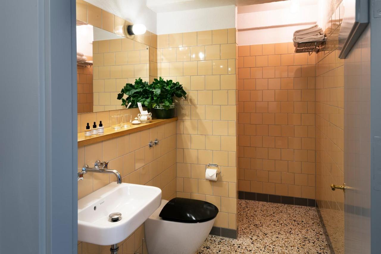 Mittelgroßes Zimmer - Untergeschoss