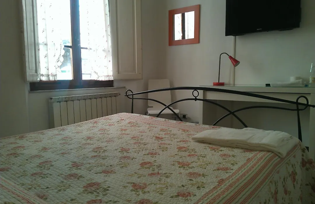 Vicolo Dell'Oro-1