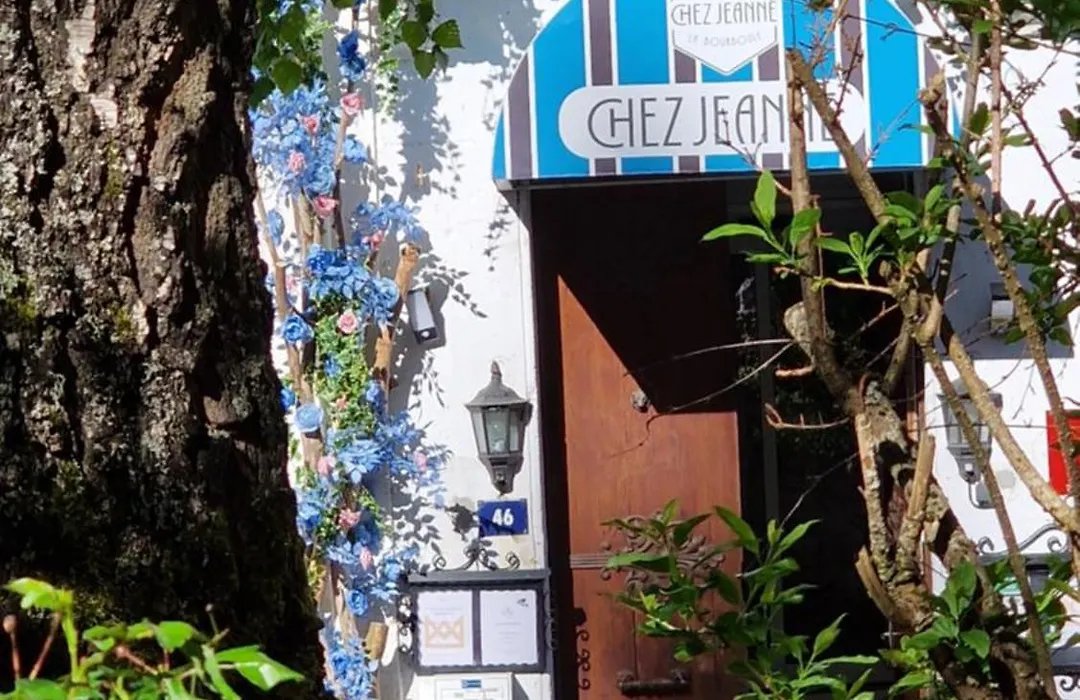 Hotel Chezjeanne-1