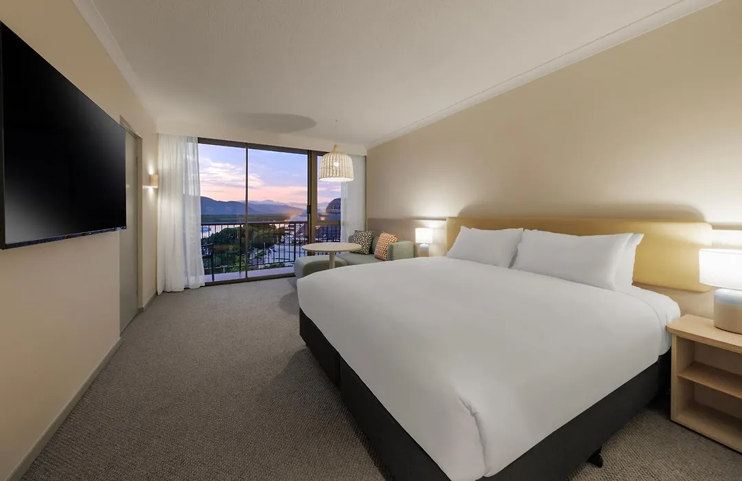 Pacific Hotel Cairns-1