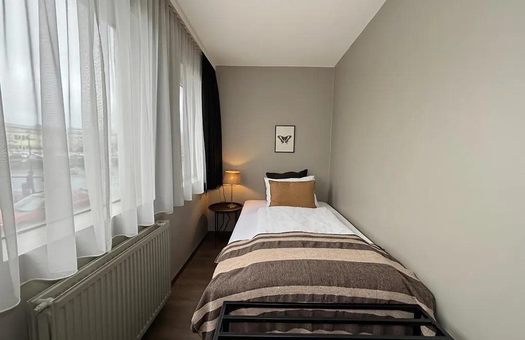 Hotel Leifur Eiriksson-1