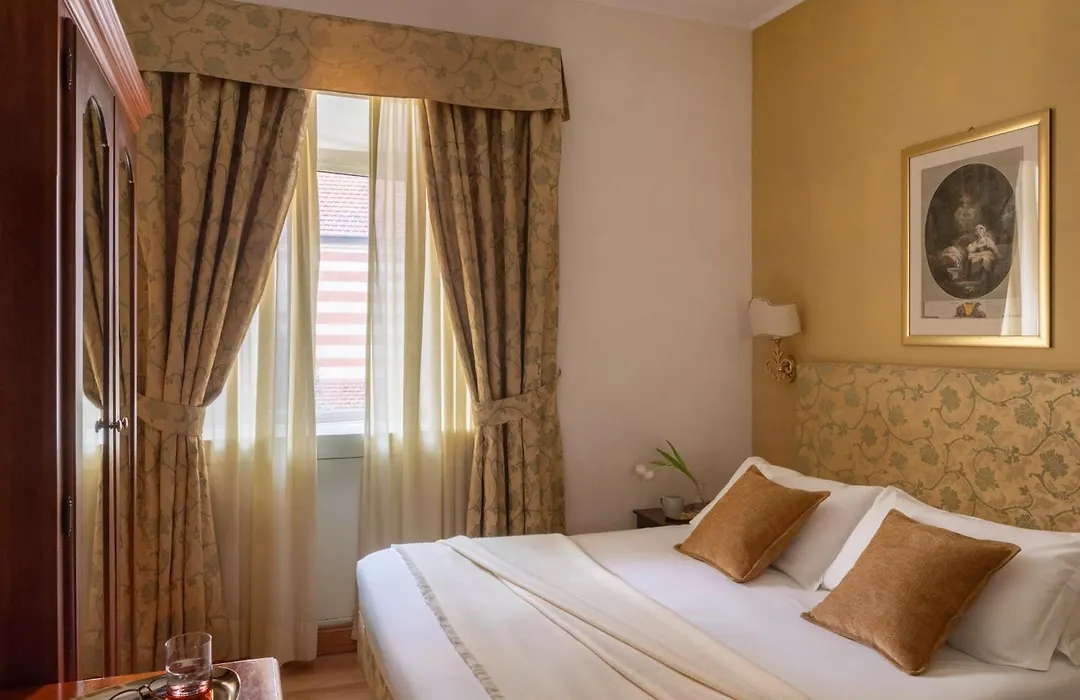 Hotel Cortina-1