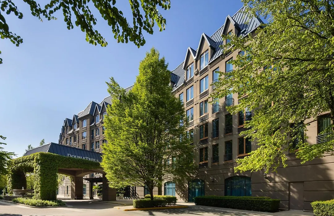 Doubletree By Hilton North Vancouver-1