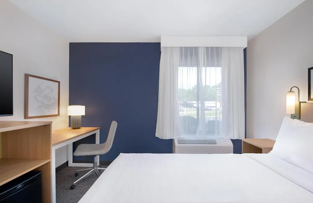 Spark By Hilton Asheville Blue Ridge Parkway-1