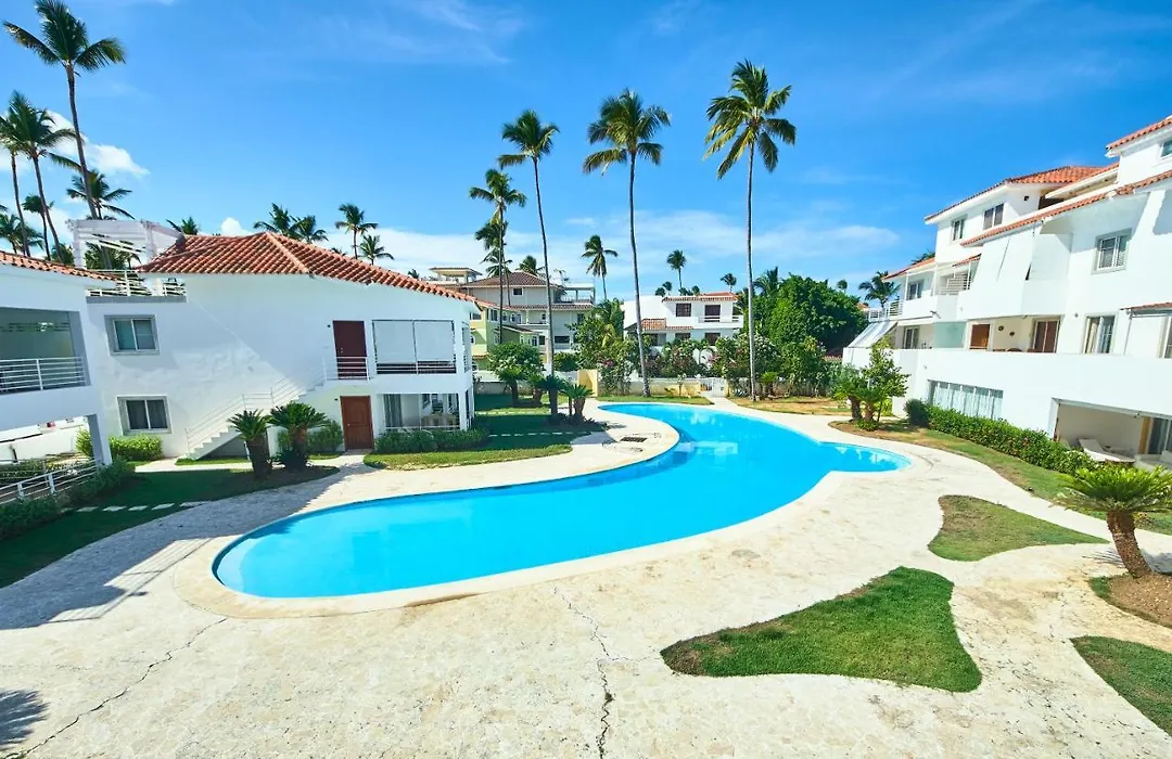 Los Corales Beach Village-1