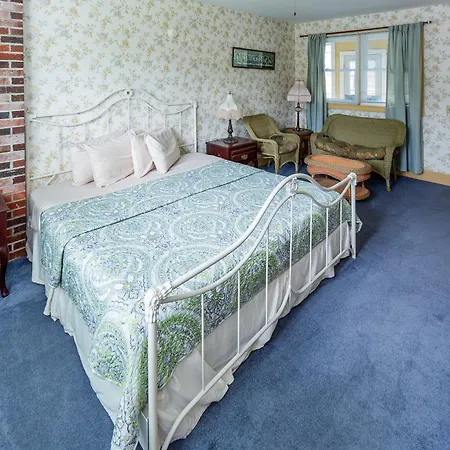 Thornhedge Inn-2