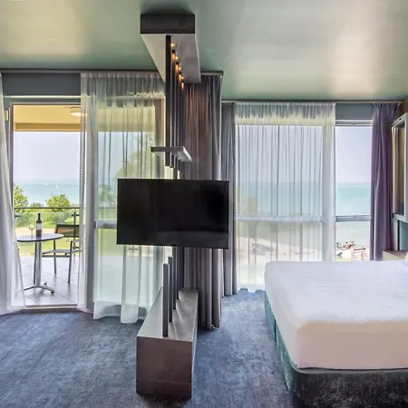 Hotel Azur Premium-3