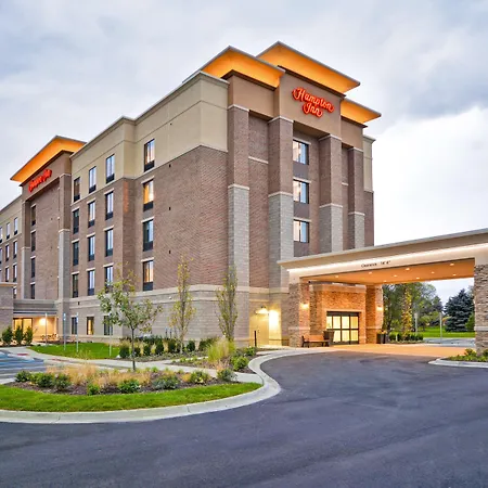 Hampton Inn Livonia Detroit-2