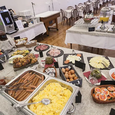 Eco Hotel Center Postojna-2