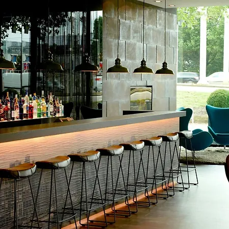 Motel One Amsterdam-2