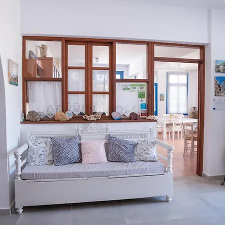 Avra Pension-2