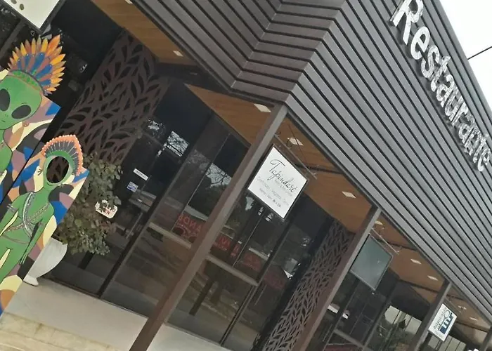Tapindare Hotel