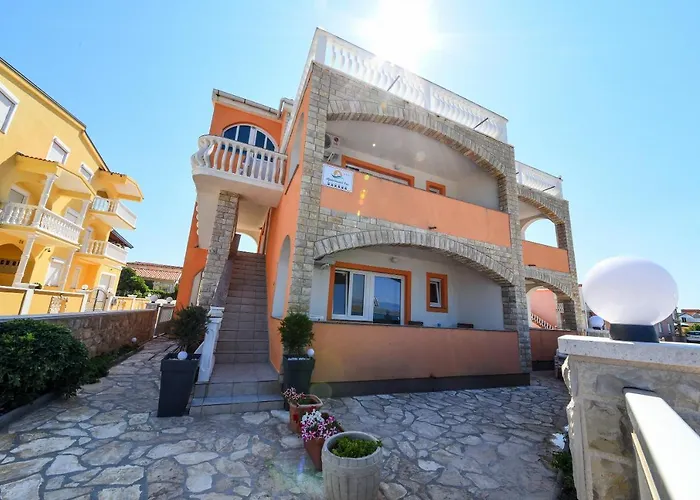 Apartmani Por