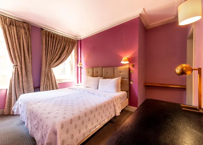Fielding Hotel