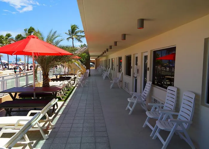 Diane Oceanfront Suites